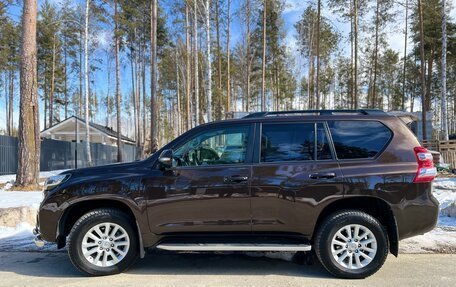 Toyota Land Cruiser Prado 150 рестайлинг 2, 2017 год, 4 850 000 рублей, 3 фотография