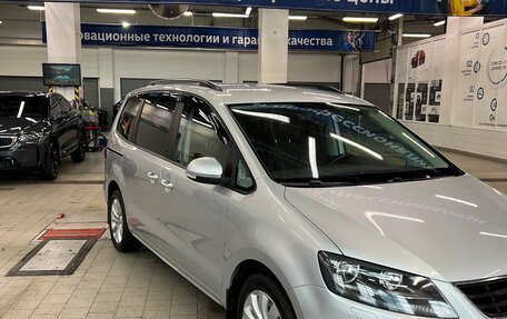 SEAT Alhambra II рестайлинг, 2015 год, 1 650 000 рублей, 7 фотография