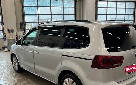 SEAT Alhambra II рестайлинг, 2015 год, 1 650 000 рублей, 4 фотография