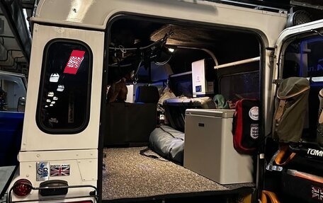 Land Rover Defender I, 1995 год, 2 700 000 рублей, 10 фотография