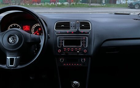 Volkswagen Polo VI (EU Market), 2013 год, 1 250 000 рублей, 7 фотография
