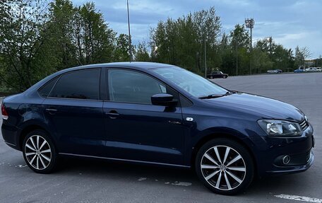Volkswagen Polo VI (EU Market), 2013 год, 1 250 000 рублей, 3 фотография