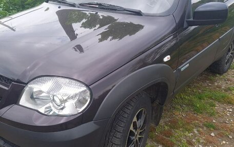 Chevrolet Niva I рестайлинг, 2012 год, 620 000 рублей, 4 фотография