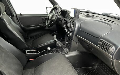 Chevrolet Niva I рестайлинг, 2010 год, 570 000 рублей, 18 фотография
