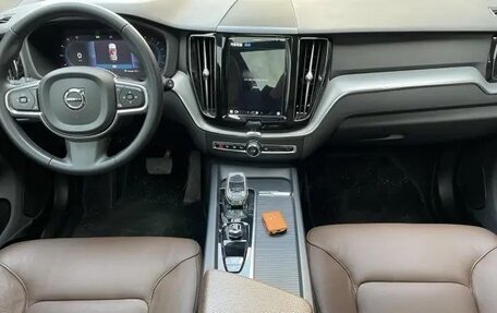 Volvo XC60 II, 2021 год, 2 590 000 рублей, 12 фотография