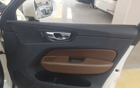 Volvo XC60 II, 2021 год, 2 590 000 рублей, 21 фотография
