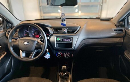 KIA Rio III рестайлинг, 2013 год, 915 000 рублей, 9 фотография