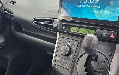 Toyota Wish II, 2013 год, 1 500 000 рублей, 8 фотография