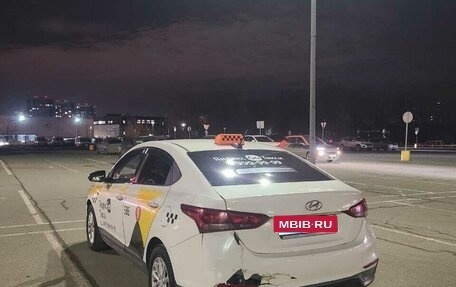 Hyundai Solaris II рестайлинг, 2018 год, 810 000 рублей, 7 фотография