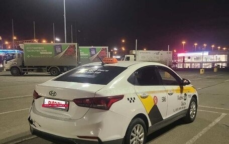 Hyundai Solaris II рестайлинг, 2018 год, 810 000 рублей, 6 фотография