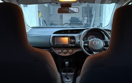 Toyota Vitz, 2018 год, 1 100 000 рублей, 10 фотография