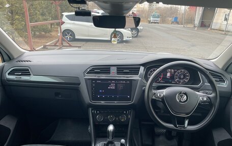 Volkswagen Tiguan II, 2018 год, 2 000 000 рублей, 10 фотография