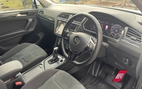 Volkswagen Tiguan II, 2018 год, 2 000 000 рублей, 11 фотография