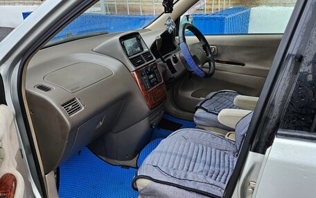 Toyota Gaia, 2001 год, 620 000 рублей, 14 фотография