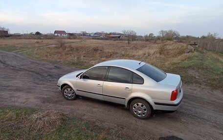 Volkswagen Passat B5+ рестайлинг, 1998 год, 295 999 рублей, 3 фотография