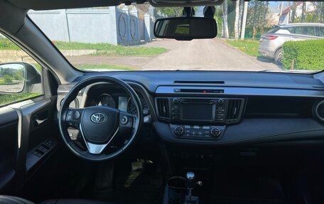 Toyota RAV4, 2016 год, 2 400 000 рублей, 8 фотография