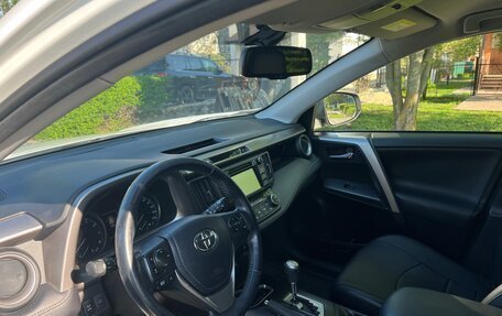 Toyota RAV4, 2016 год, 2 400 000 рублей, 9 фотография