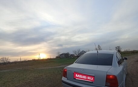 Volkswagen Passat B5+ рестайлинг, 1998 год, 295 999 рублей, 4 фотография