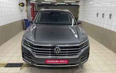 Volkswagen Touareg III, 2018 год, 4 900 000 рублей, 1 фотография