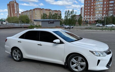 Toyota Camry, 2015 год, 2 138 000 рублей, 3 фотография