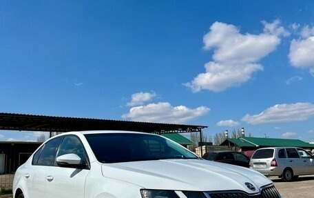 Skoda Octavia, 2018 год, 1 290 000 рублей, 2 фотография
