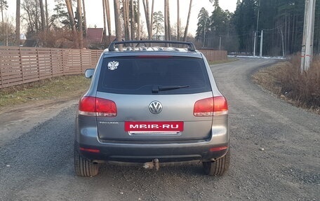 Volkswagen Touareg III, 2003 год, 699 999 рублей, 3 фотография