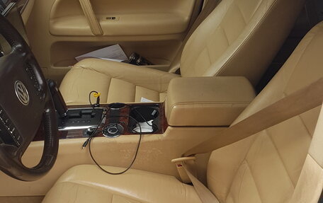 Volkswagen Touareg III, 2003 год, 699 999 рублей, 8 фотография