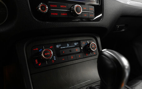 Volkswagen Touareg III, 2010 год, 3 300 000 рублей, 25 фотография