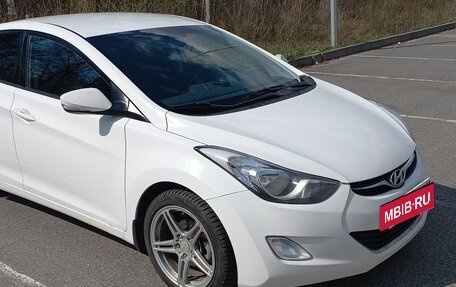 Hyundai Elantra V, 2013 год, 1 185 000 рублей, 2 фотография