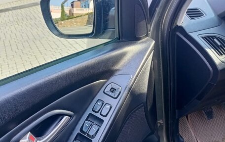 Hyundai ix35 I рестайлинг, 2010 год, 1 100 000 рублей, 9 фотография