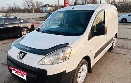 Peugeot Partner II рестайлинг 2, 2011 год, 570 000 рублей, 2 фотография