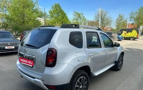 Renault Duster I рестайлинг, 2017 год, 1 000 000 рублей, 3 фотография