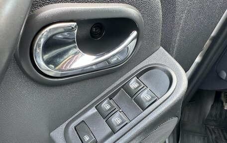Renault Duster I рестайлинг, 2017 год, 1 000 000 рублей, 13 фотография