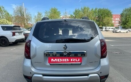 Renault Duster I рестайлинг, 2017 год, 1 000 000 рублей, 4 фотография