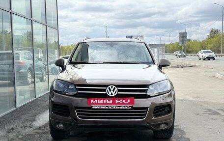 Volkswagen Touareg III, 2010 год, 1 595 000 рублей, 2 фотография