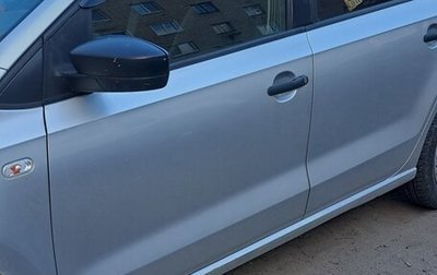 Volkswagen Polo VI (EU Market), 2011 год, 680 000 рублей, 1 фотография