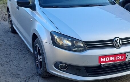 Volkswagen Polo VI (EU Market), 2011 год, 680 000 рублей, 9 фотография