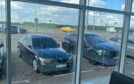 BMW 5 серия, 2004 год, 1 200 000 рублей, 13 фотография