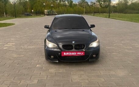 BMW 5 серия, 2004 год, 1 200 000 рублей, 3 фотография
