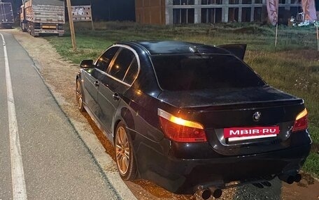 BMW 5 серия, 2004 год, 1 200 000 рублей, 11 фотография