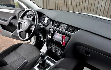 Skoda Octavia, 2015 год, 1 350 000 рублей, 17 фотография