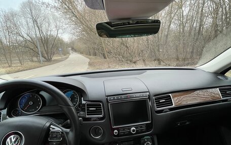 Volkswagen Touareg III, 2017 год, 2 650 000 рублей, 8 фотография