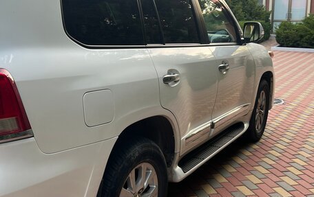 Toyota Land Cruiser 200, 2015 год, 5 100 000 рублей, 2 фотография