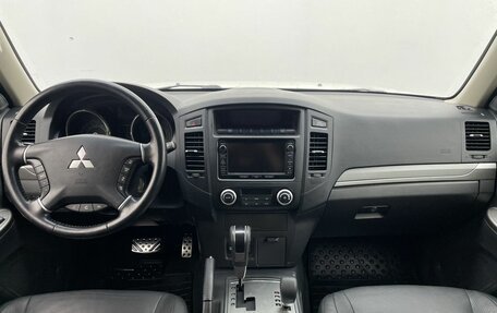 Mitsubishi Pajero IV, 2014 год, 2 445 000 рублей, 12 фотография