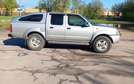 Nissan NP300, 2012 год, 1 150 000 рублей, 1 фотография