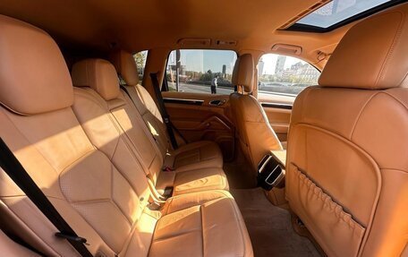 Porsche Cayenne III, 2011 год, 2 450 000 рублей, 10 фотография