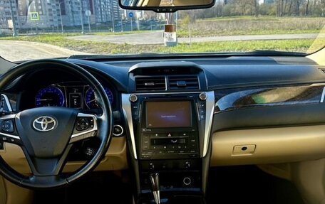 Toyota Camry, 2015 год, 2 030 000 рублей, 3 фотография