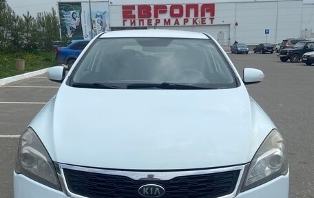 KIA cee'd I рестайлинг, 2010 год, 730 000 рублей, 2 фотография