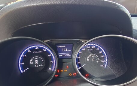 Hyundai ix35 I рестайлинг, 2011 год, 990 000 рублей, 11 фотография