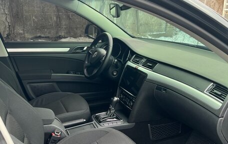 Skoda Superb III рестайлинг, 2013 год, 1 450 000 рублей, 10 фотография